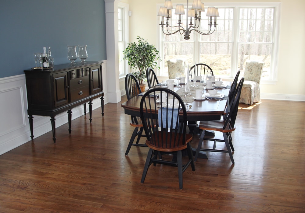 red oak dining room